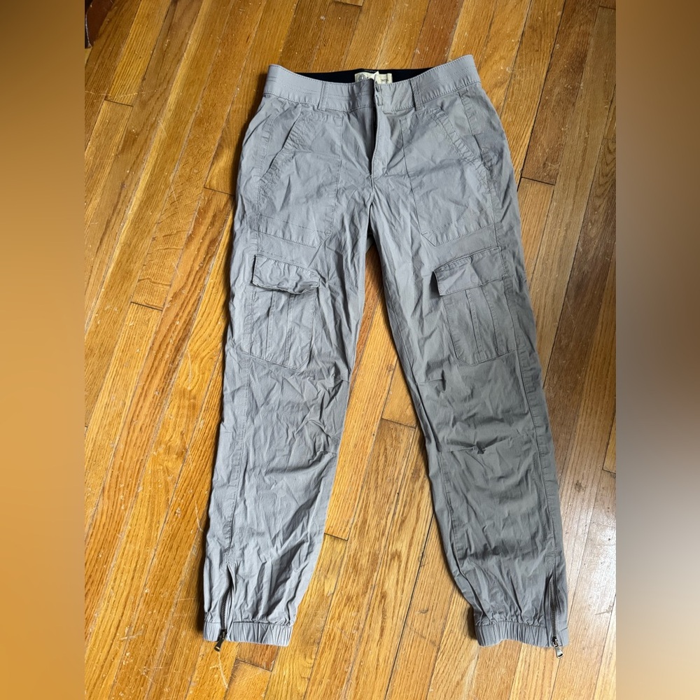Democracy Women's Gray Cargo Joggers